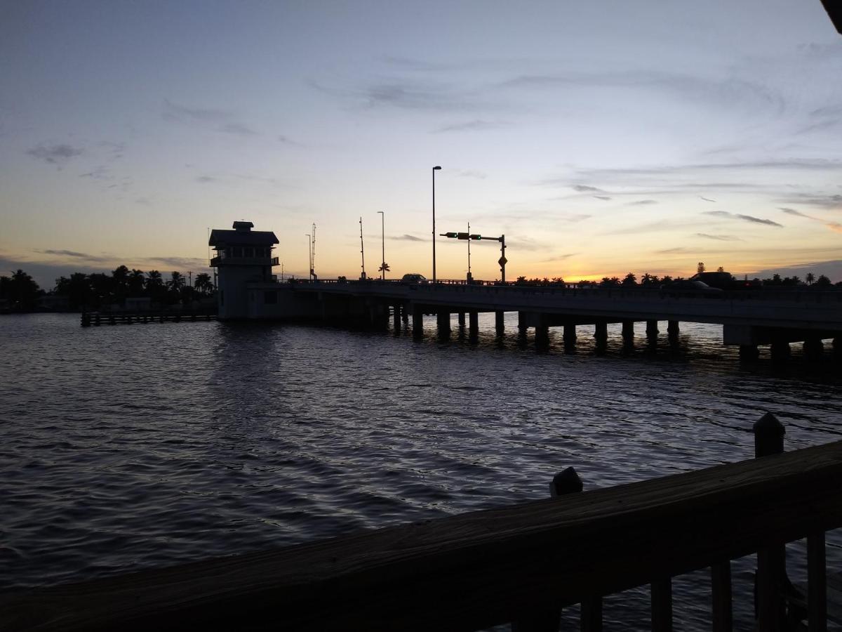 Bridgewater Inn Matlacha Bagian luar foto